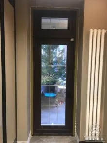 Металлическая дверь со стеклом - 2